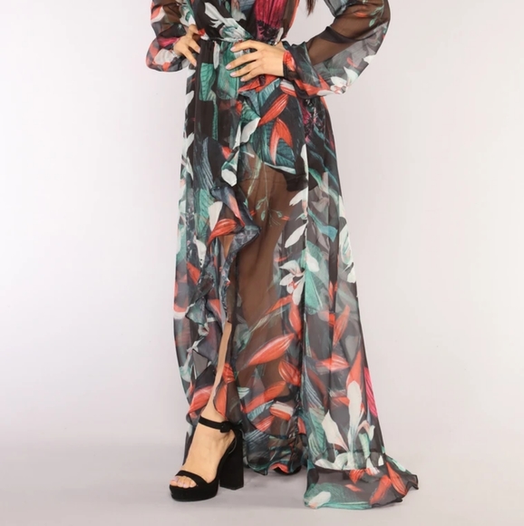 Asymmetrical Maxi Dress - Picture 3 of 11